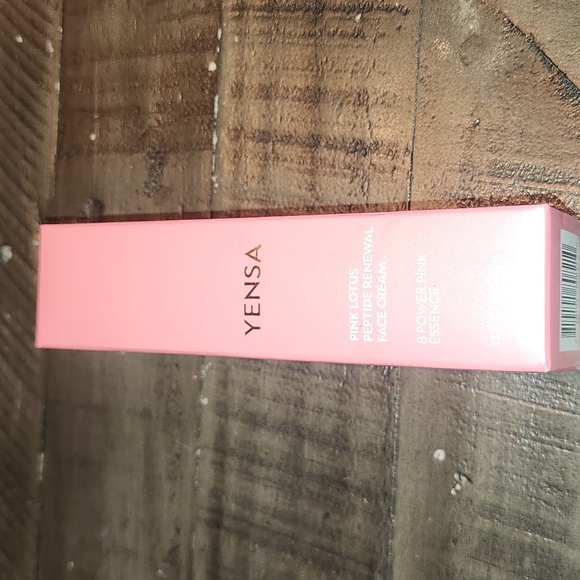 🆕️Yensa Pink Lotus Peptide Renewal Face Cream 8 Power Pink Essence - Picture 3 of 4